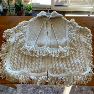 Gap Cream Poncho